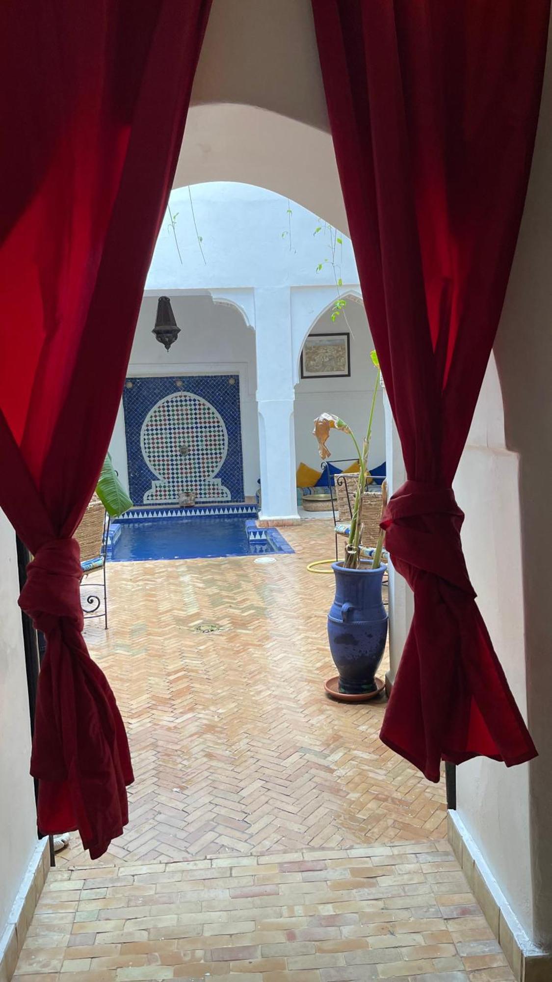 Riad Le Dromadaire Bleu By Weekome Marrakesh Exterior foto